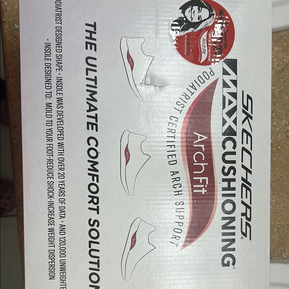 Skechers Black max cushioning arch fit carbon nano toe - Picture 6 of 6